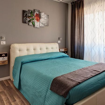 Готель Pianeta Roma 62 Екстер'єр фото